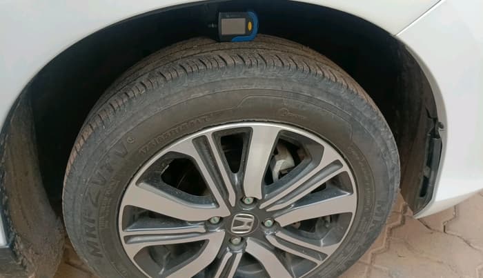 2023 Honda Amaze 1.2L I-VTEC VX, Petrol, Manual, 27,063 km, tyre