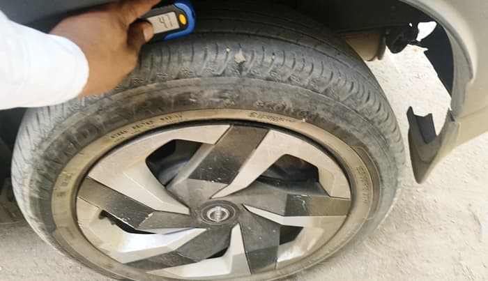 2023 Nissan MAGNITE XL, Petrol, Manual, 50,265 km, tyre