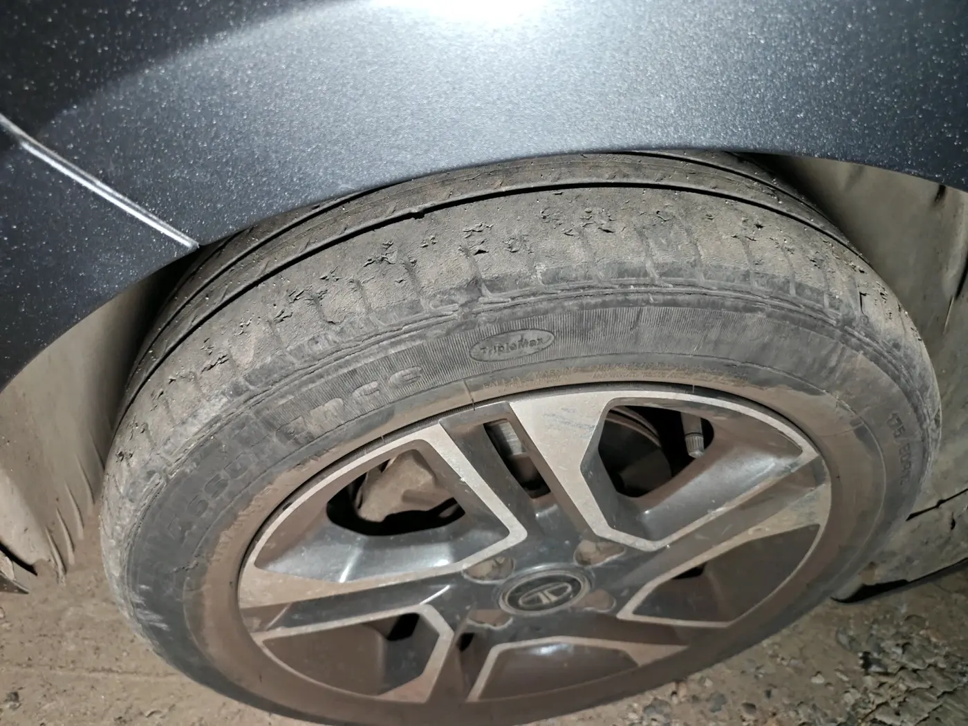 2021 Tata Tiago XZA PLUS PETROL, Petrol, Automatic, 29,654 km, tyre