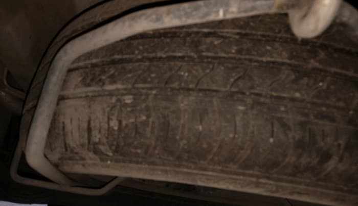 2023 Maruti XL6 ALPHA MT, Petrol, Manual, 27,116 km, tyre