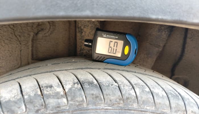 2025 Hyundai EXTER  SX 1.2 AMT, Petrol, Automatic, 9,932 km, tyre