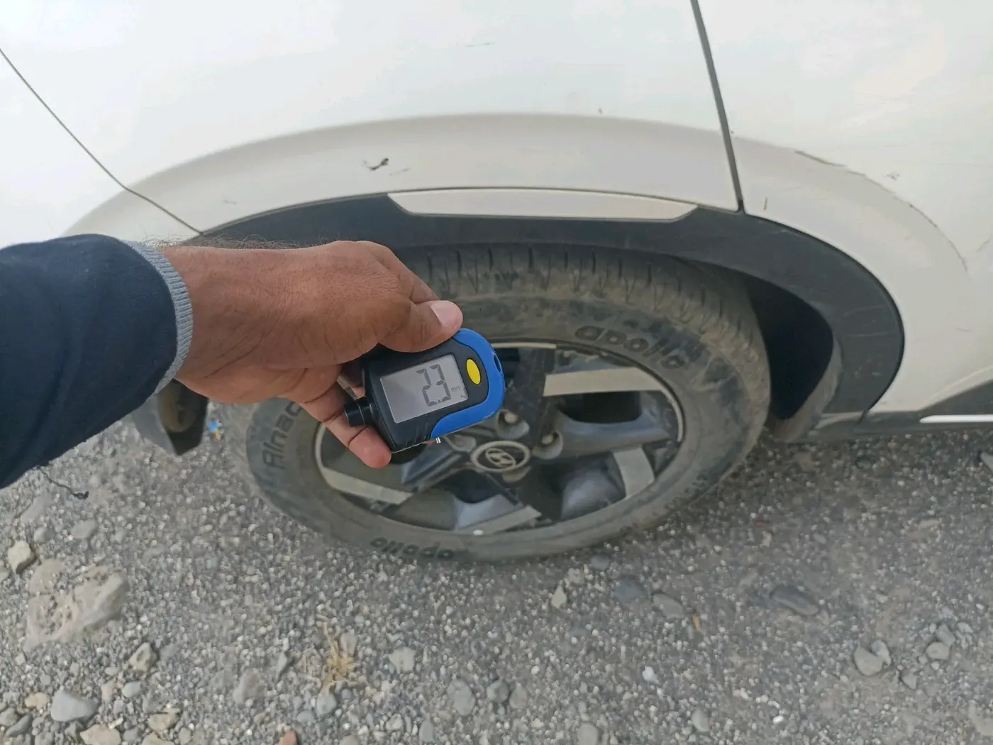 2019 Hyundai VENUE SX 1.4 CRDi DUAL TONE, Diesel, Manual, 1,42,042 km, tyre