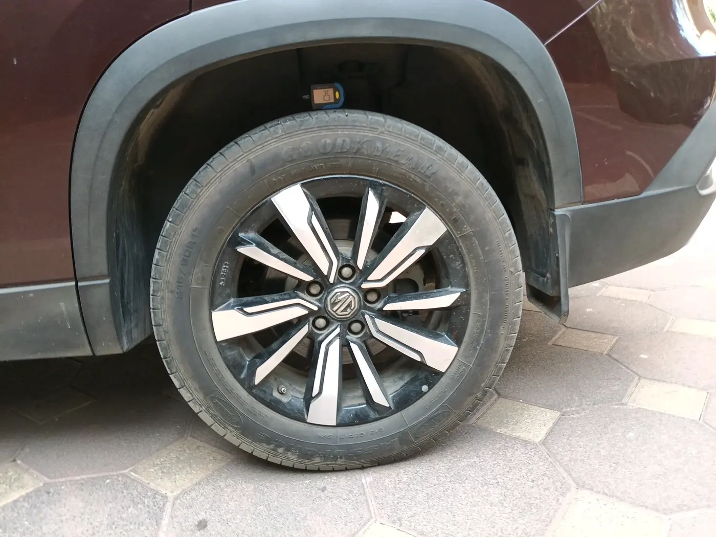 2020 MG HECTOR SHARP HYBRID 1.5 PETROL, Petrol, Manual, 29,750 km, tyre