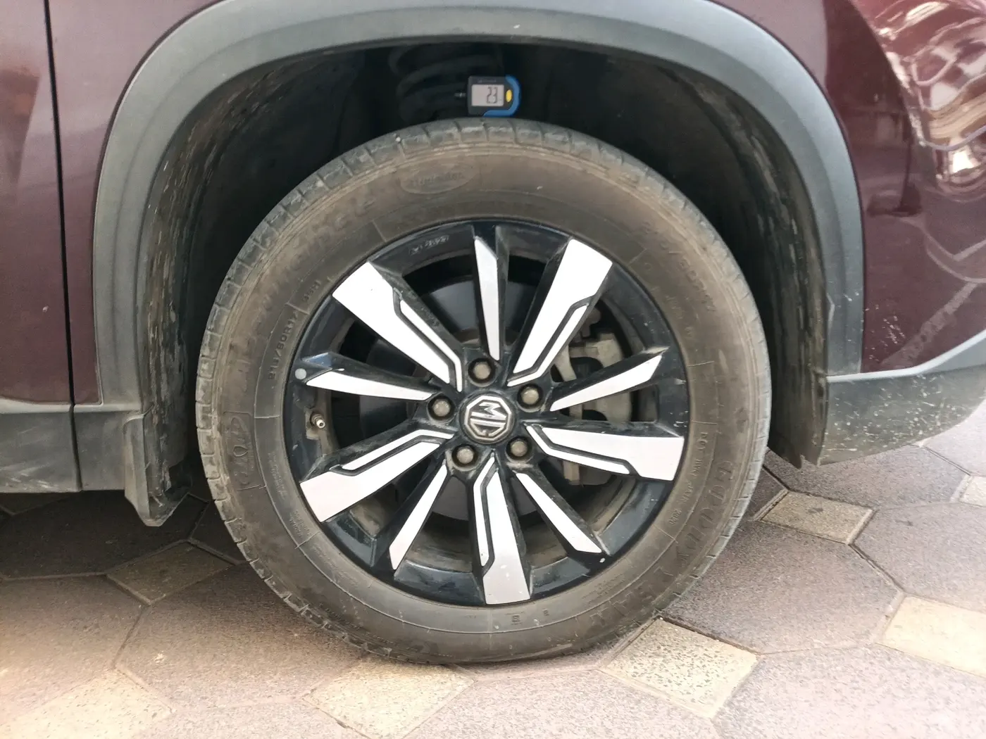 2020 MG HECTOR SHARP HYBRID 1.5 PETROL, Petrol, Manual, 29,750 km, tyre