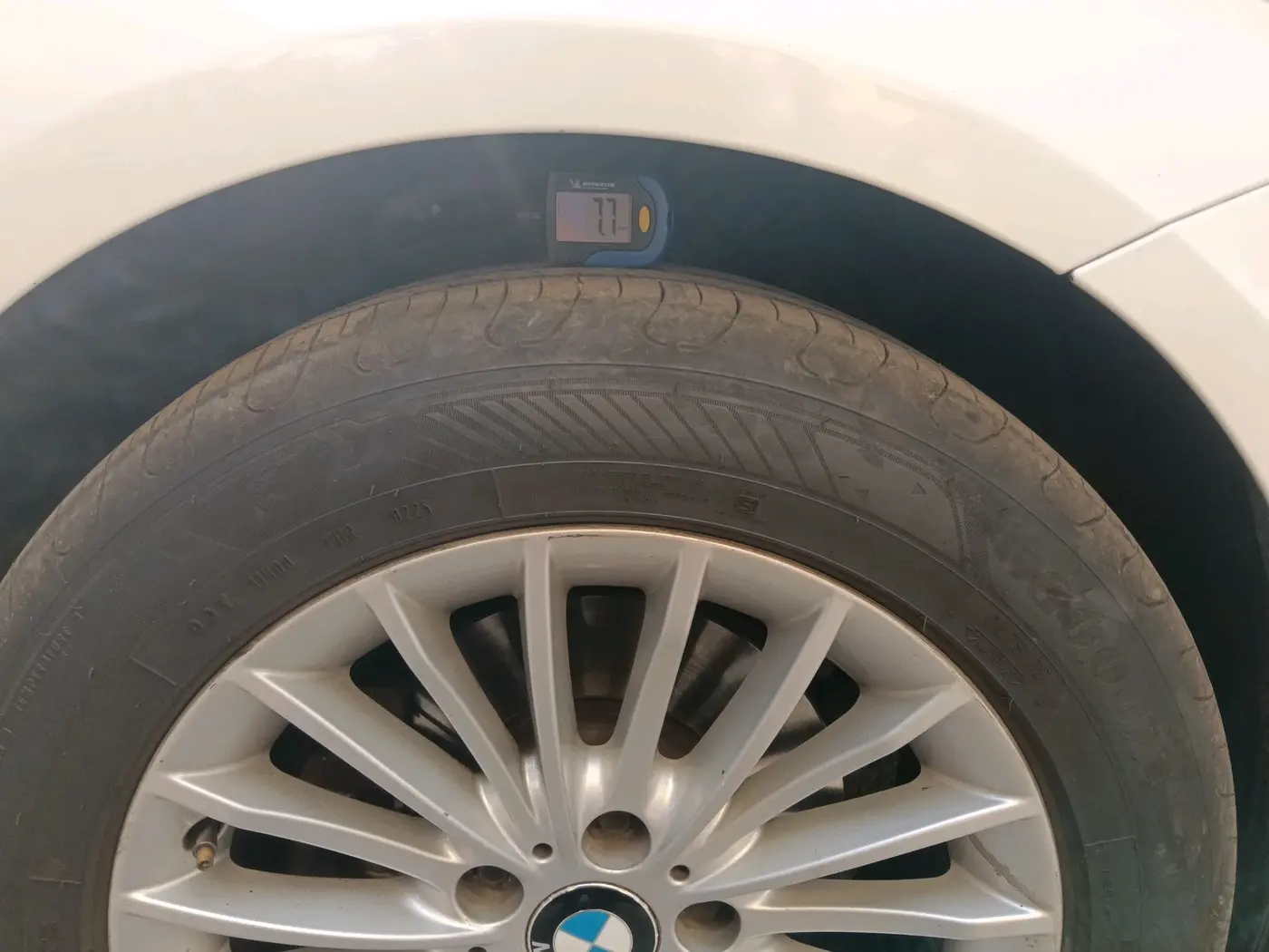 2014 BMW 3 Series 320D LUXURYLINE, Diesel, Automatic, 1,01,597 km, tyre