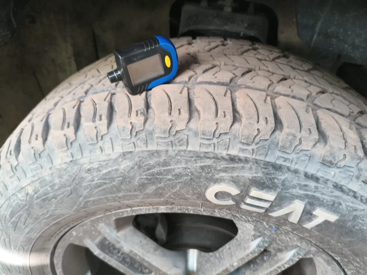 2022 Mahindra Thar LX PETROL HT 4WD AT, Petrol, Automatic, 44,990 km, tyre