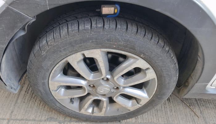 2016 Hyundai i20 Active 1.2 S, Petrol, Manual, 34,117 km, tyre