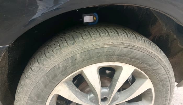 2012 Renault Koleos 4x4 AT, Diesel, Automatic, 1,17,476 km, tyre