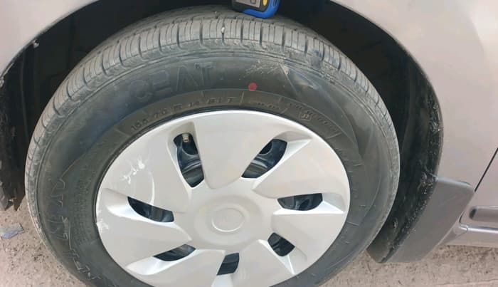 2020 Maruti Celerio VXI CNG, CNG, Manual, 1,14,569 km, tyre