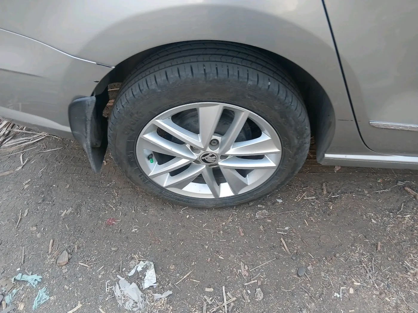 2019 Skoda Rapid STYLE 1.5 TDI AT, Diesel, Automatic, 1,60,612 km, tyre