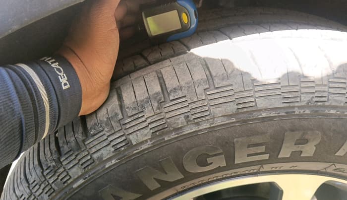 2022 Mahindra SCORPIO-N Z8 L DIESEL AT 4WD 7 STR, Diesel, Automatic, 1,71,413 km, tyre