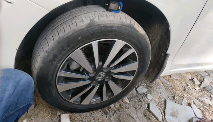 2025 Honda City 1.5L I-VTE V CVT, Petrol, Automatic, 11,268 km, tyre