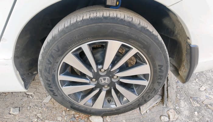2025 Honda City 1.5L I-VTE V CVT, Petrol, Automatic, 11,268 km, tyre