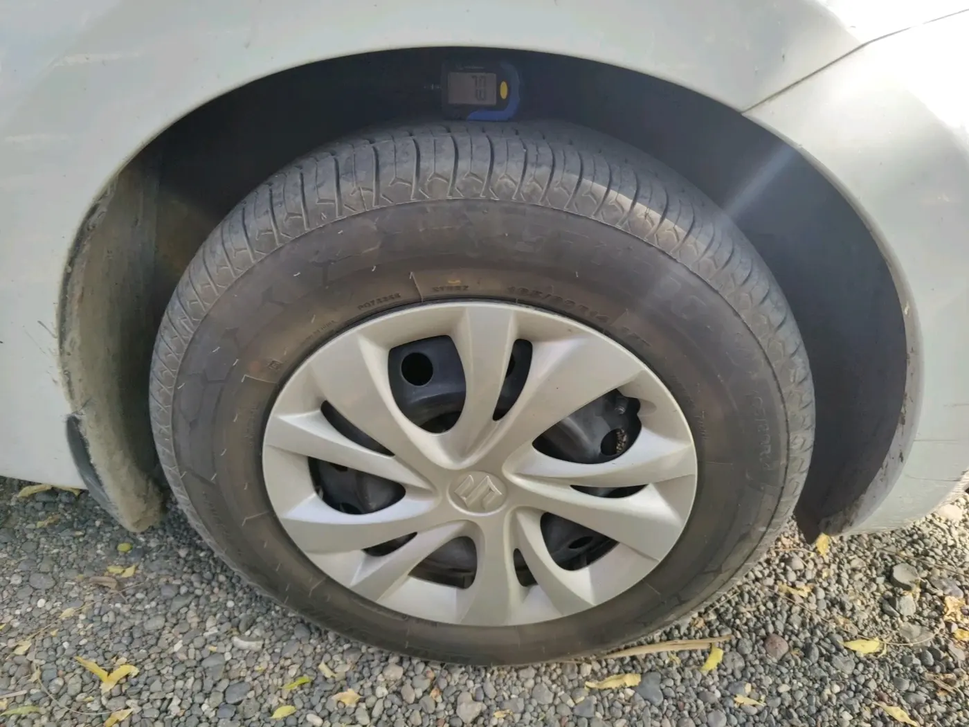 2021 Maruti Swift VXI, Petrol, Manual, 65,398 km, tyre