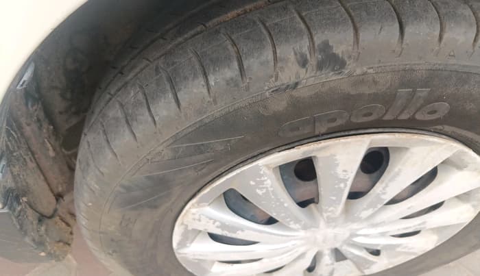 2017 Maruti Swift Dzire VDI, Diesel, Manual, 1,12,491 km, tyre