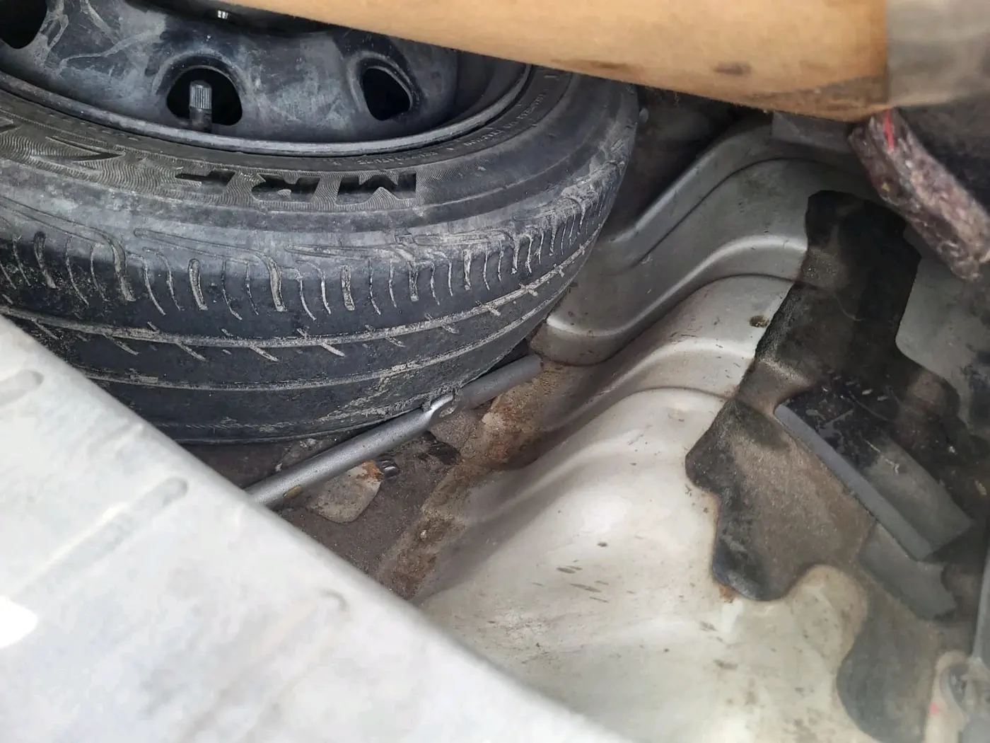 2012 Maruti Alto K10 VXI, Petrol, Manual, 93,564 km, tyre