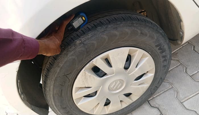 2014 Maruti Swift VDI, Diesel, Manual, 1,60,187 km, tyre