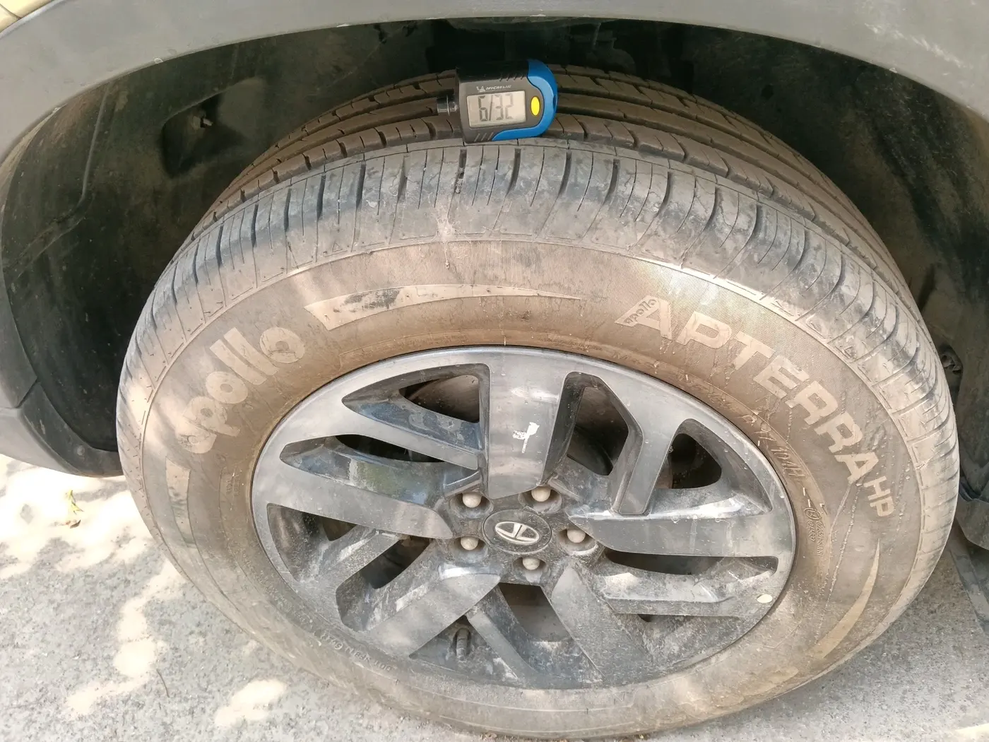 2023 Tata Harrier XZ PLUS 2.0L, Diesel, Manual, 7,091 km, tyre