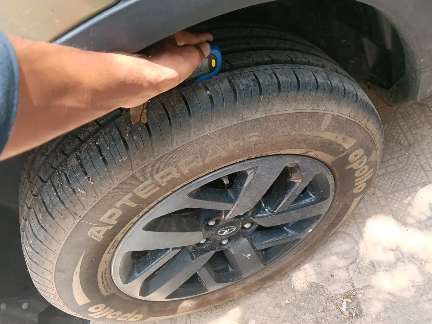 2023 Tata Harrier XZ PLUS 2.0L, Diesel, Manual, 7,091 km, tyre