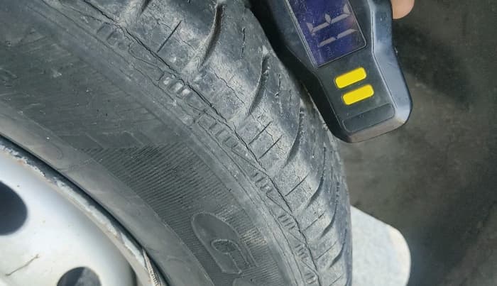2012 Tata Indigo ECS LX TDI, Diesel, Manual, 1,25,053 km, tyre