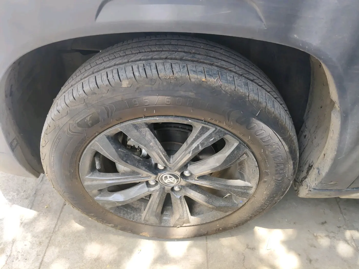 2024 Toyota Urban Cruiser Taisor G 1.0 Petrol MT, Petrol, Manual, 2,678 km, tyre