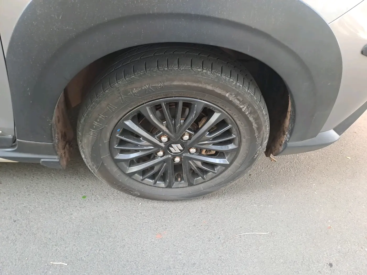 2020 Maruti XL6 ZETA AT, Petrol, Automatic, 77,100 km, tyre