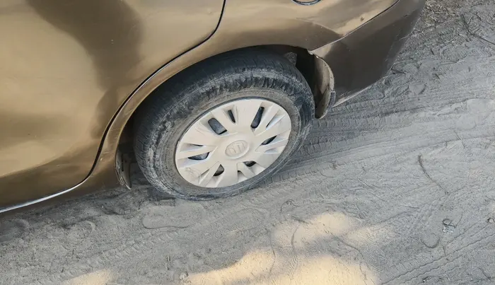 2019 Maruti Dzire VXI, Petrol, Manual, 1,25,799 km, tyre