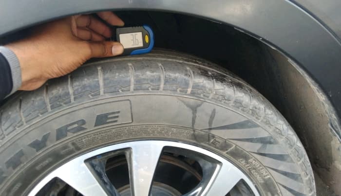 2018 Maruti S Cross ZETA 1.3, Diesel, Manual, 54,302 km, tyre