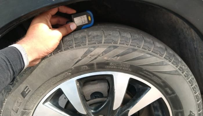 2018 Maruti S Cross ZETA 1.3, Diesel, Manual, 54,302 km, tyre