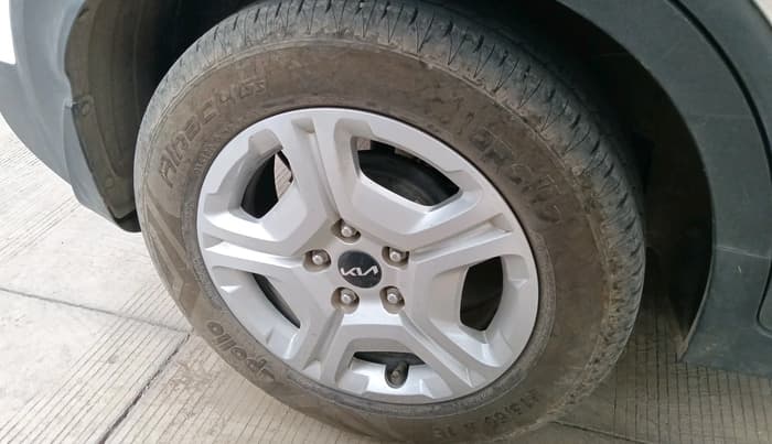 2022 KIA SONET HTK PLUS 1.2, Petrol, Manual, 30,597 km, tyre
