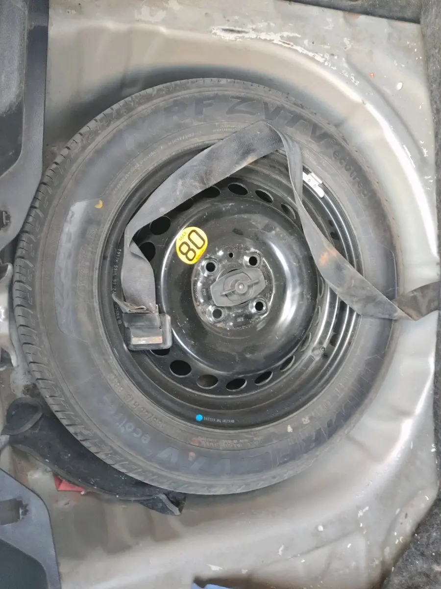 2019 Maruti Baleno ZETA PETROL 1.2, Petrol, Manual, 1,52,750 km, tyre