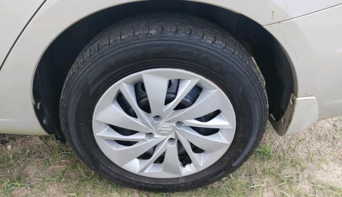 2017 Maruti Ciaz VXI+, Petrol, Manual, 43,283 km, tyre