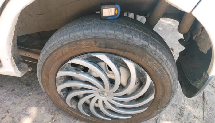 2016 Maruti Wagon R 1.0 LXI CNG, CNG, Manual, 87,179 km, tyre