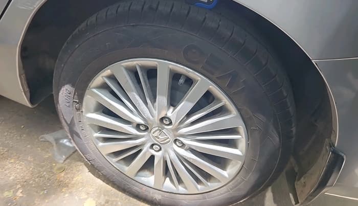 2020 Honda City 1.5L I-VTEC V MT 5TH GEN, Petrol, Manual, 64,092 km, tyre