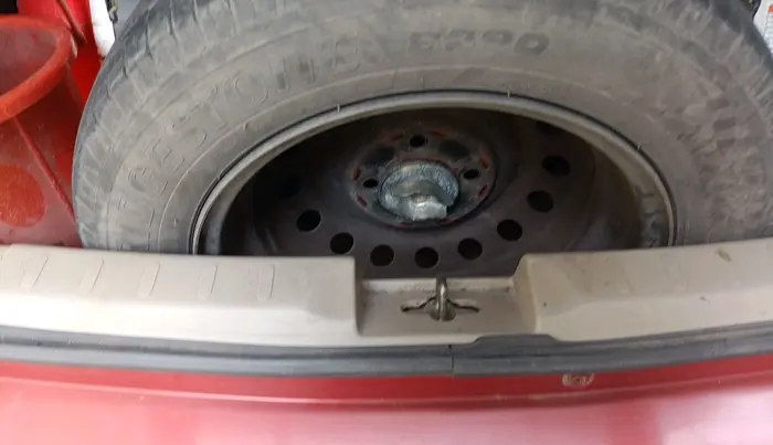 2018 Maruti Celerio VXI CNG, CNG, Manual, 69,499 km, tyre