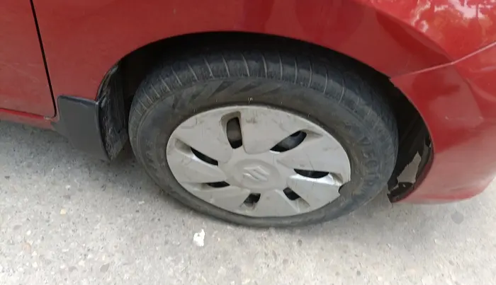 2018 Maruti Celerio VXI CNG, CNG, Manual, 69,499 km, tyre