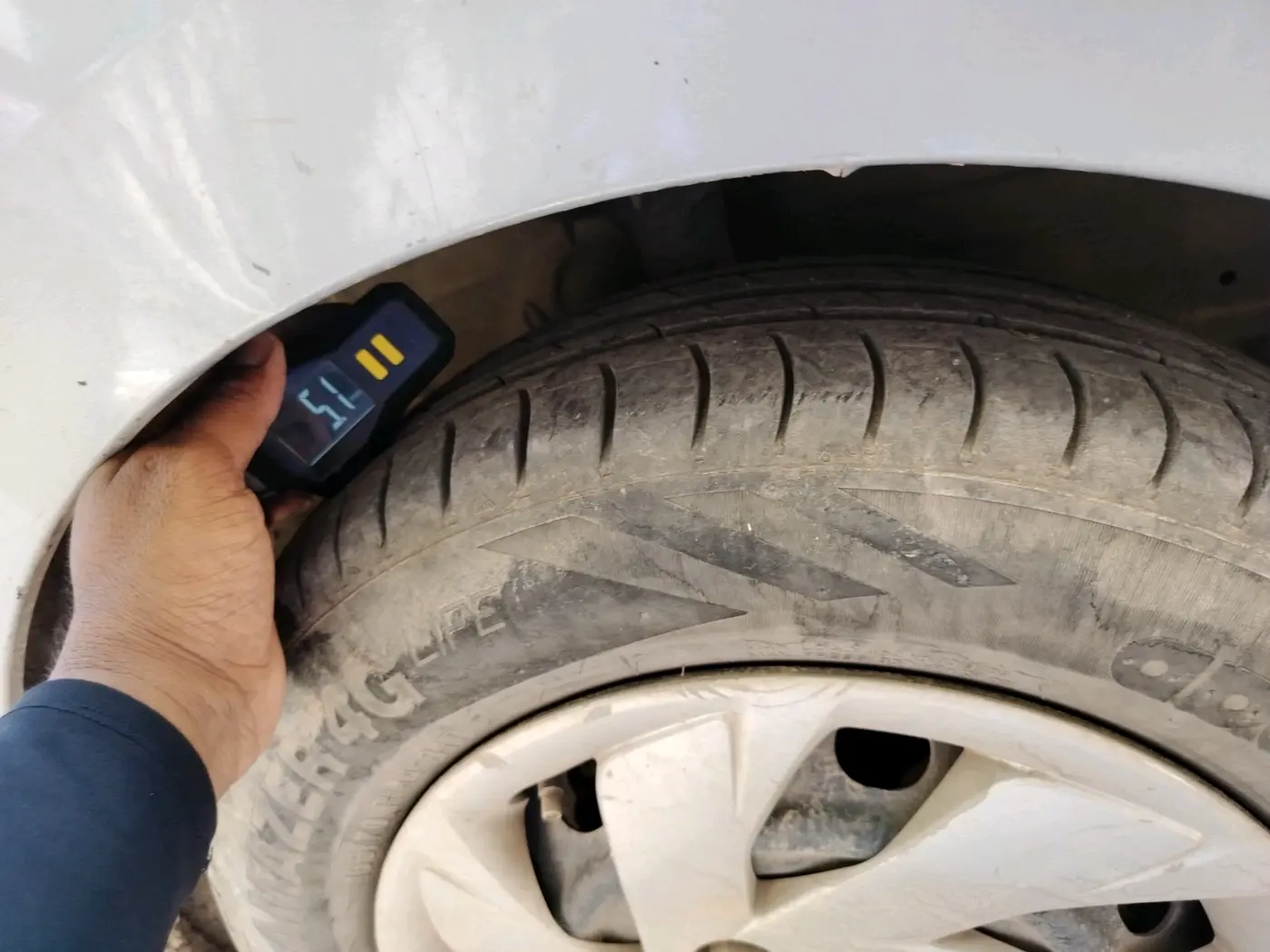 2018 Hyundai NEW SANTRO SPORTZ MT, Petrol, Manual, 1,09,159 km, tyre