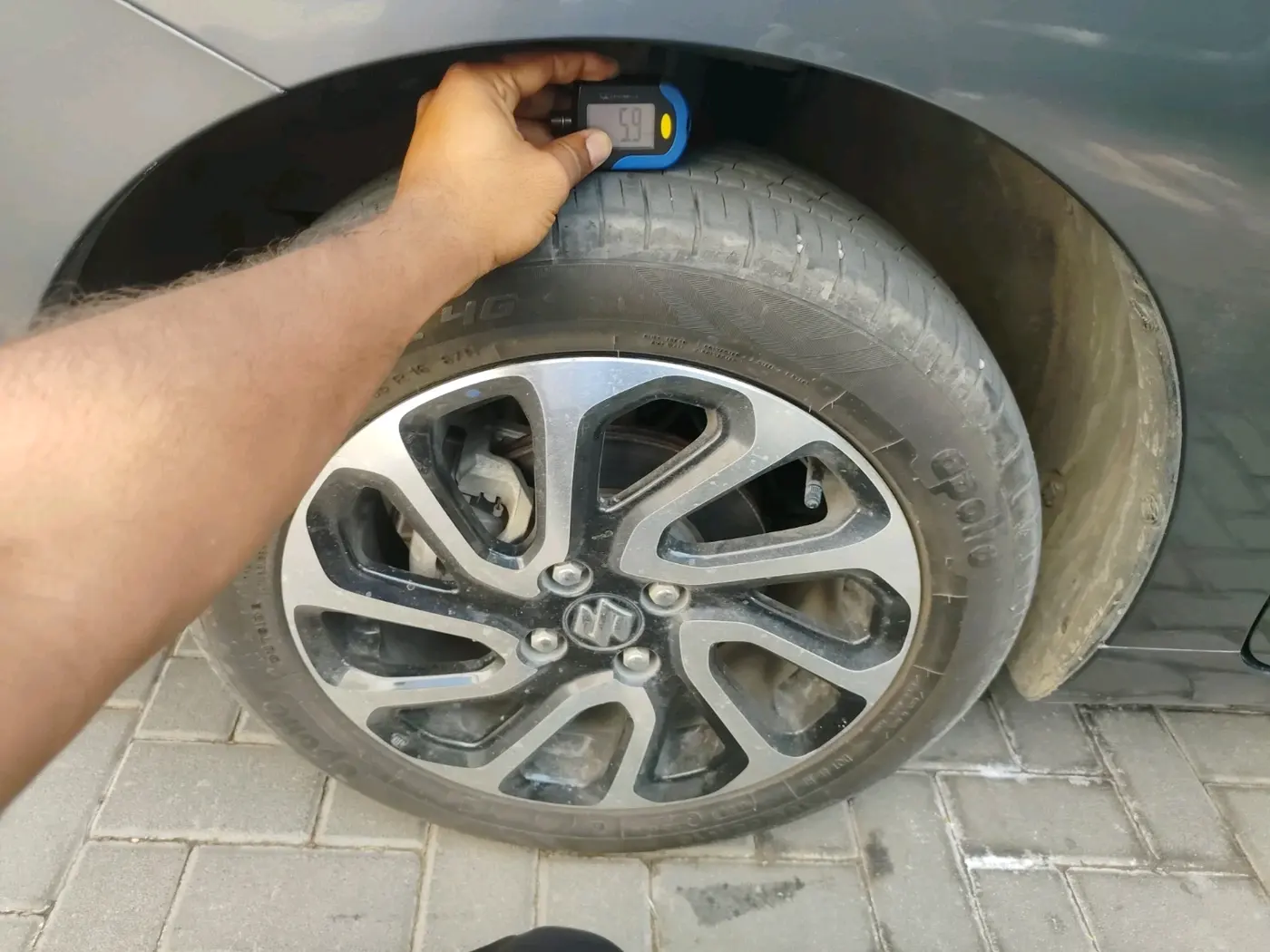 2024 Maruti Baleno ALPHA 1.2 AGS, CNG, Automatic, 13,829 km, tyre