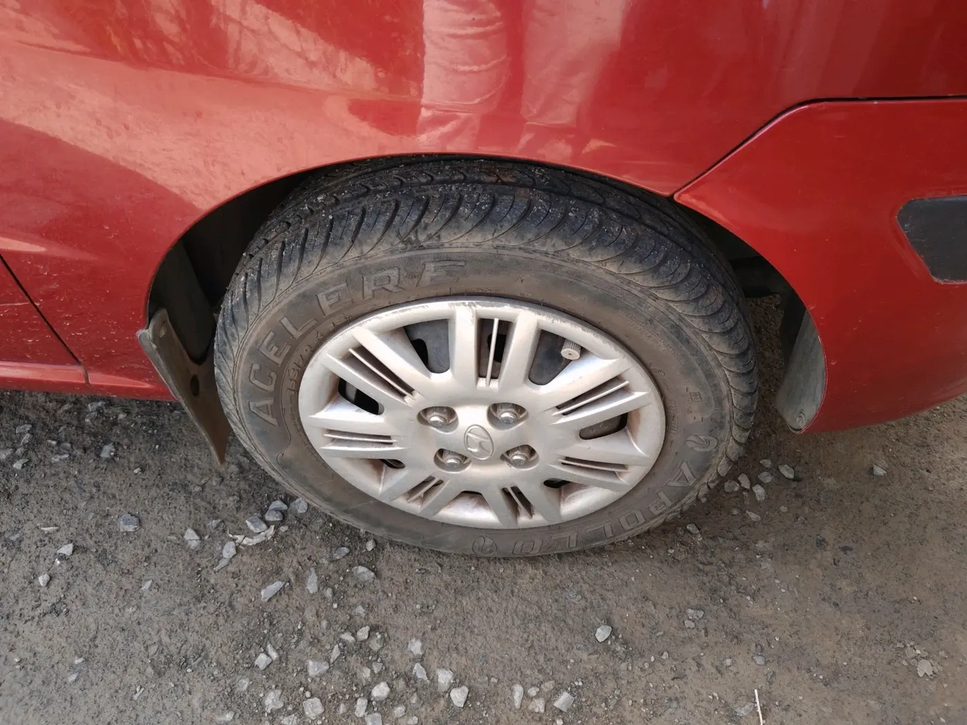 2011 Hyundai Santro Xing GLS, Petrol, Manual, 22,701 km, tyre
