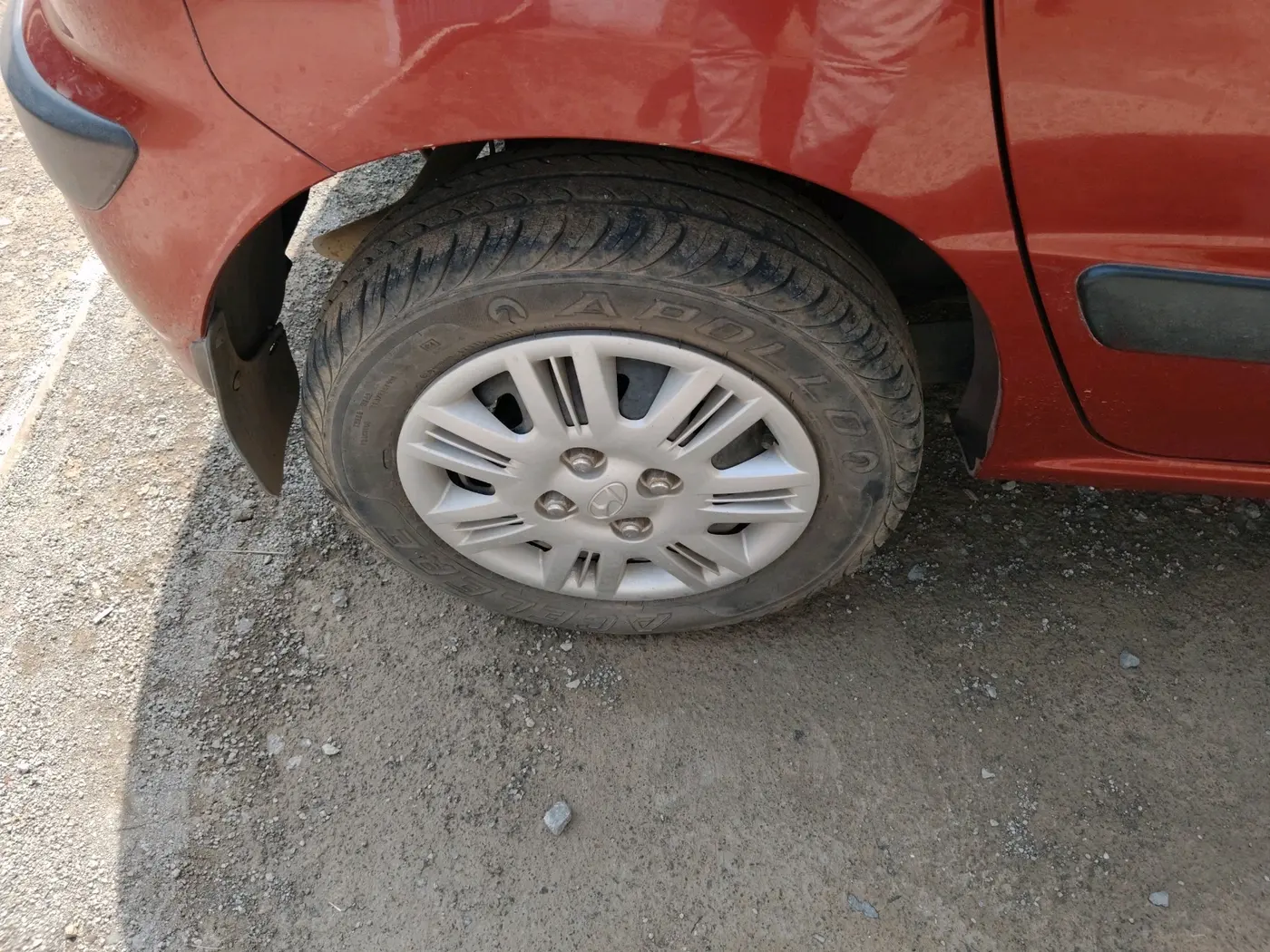 2011 Hyundai Santro Xing GLS, Petrol, Manual, 22,701 km, tyre