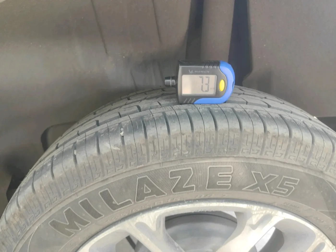 2019 Maruti Swift ZDI PLUS AMT, Diesel, Automatic, 95,827 km, tyre