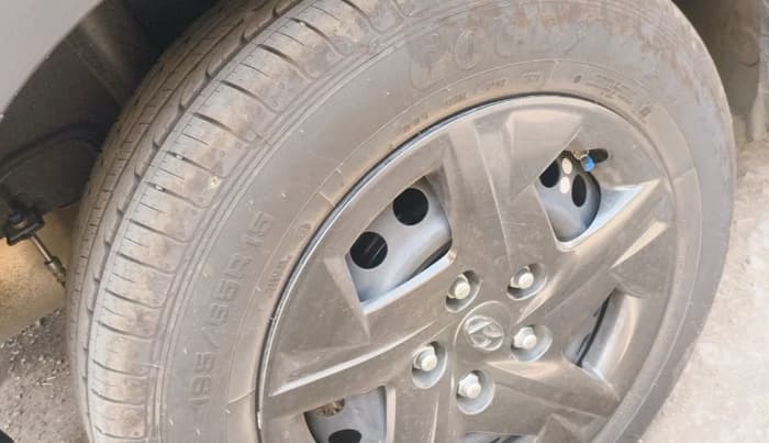 2025 Hyundai VENUE S(O) 1.2, Petrol, Manual, 5,495 km, tyre