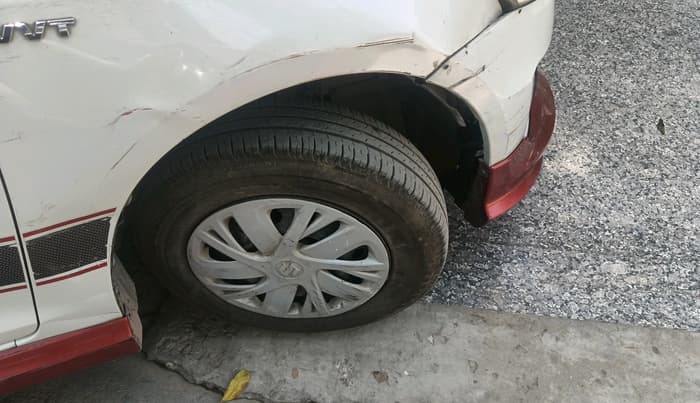 2015 Maruti Swift VXI, Petrol, Manual, 1,50,913 km, tyre