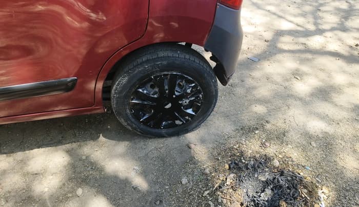 2012 Maruti Wagon R 1.0 VXI, Petrol, Manual, 1,00,009 km, tyre