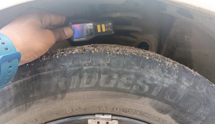 2019 Maruti IGNIS DELTA 1.2 AMT, Petrol, Automatic, 69,691 km, tyre