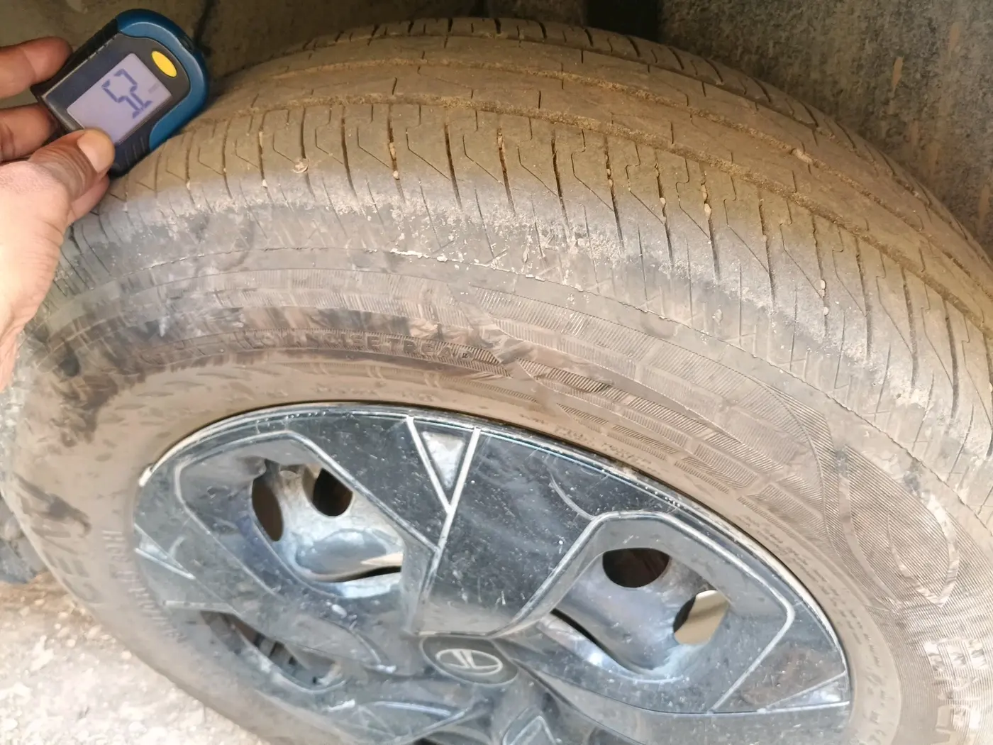 2025 Tata PUNCH Adventure Plus iCNG, CNG, Manual, 25,095 km, tyre