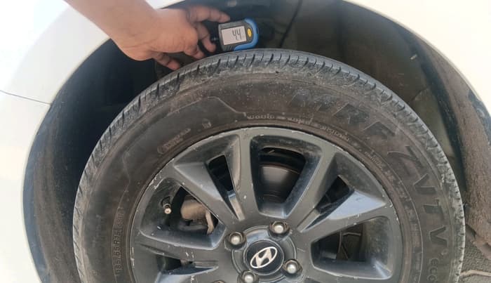2018 Hyundai Elite i20 ASTA 1.2, Petrol, Manual, 1,28,041 km, tyre