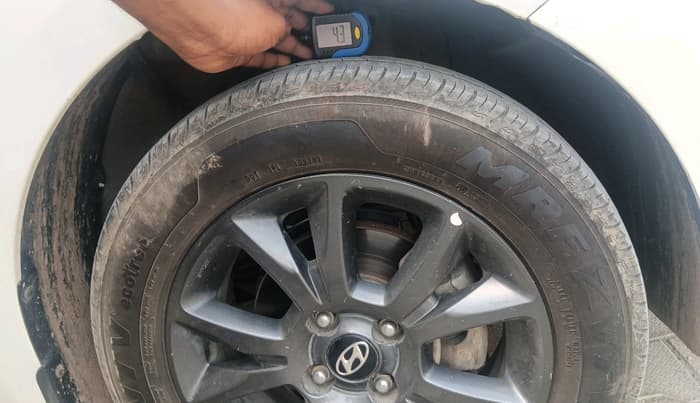 2018 Hyundai Elite i20 ASTA 1.2, Petrol, Manual, 1,28,041 km, tyre