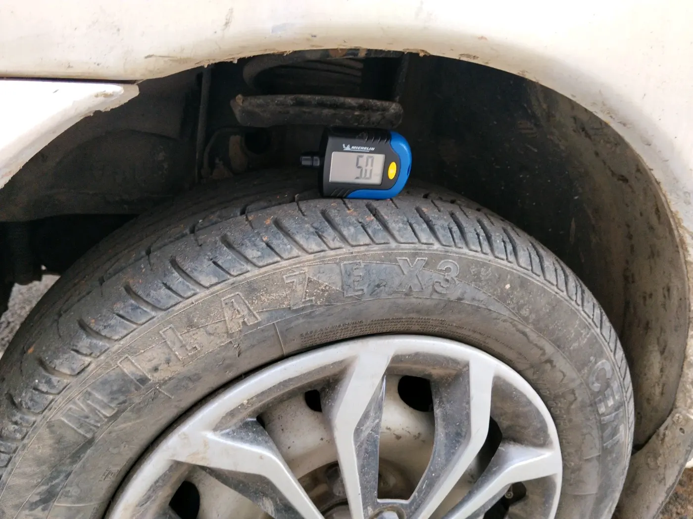 2015 Tata Indigo ECS LS CR4, Diesel, Manual, 84,713 km, tyre