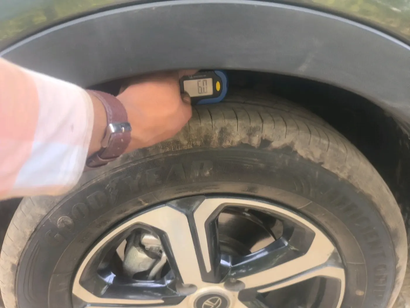 2022 Tata NEXON XZ PLUS (PREMIUM) PETROL, Petrol, Manual, 1,07,199 km, tyre